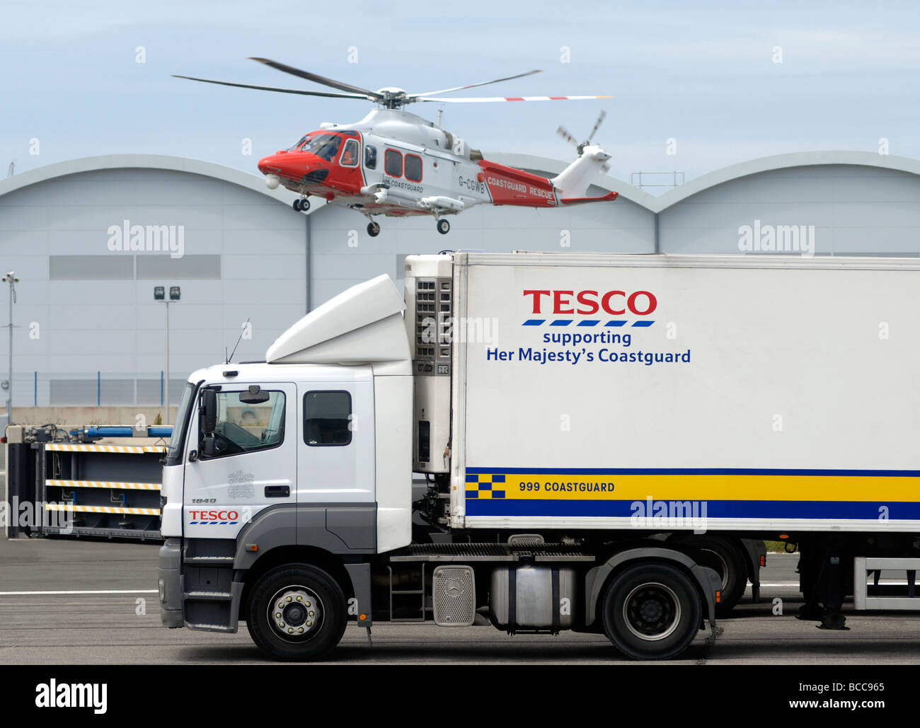 Tesco link up with coastguard to remind holiday drivers of safety on the coast Stock Photo