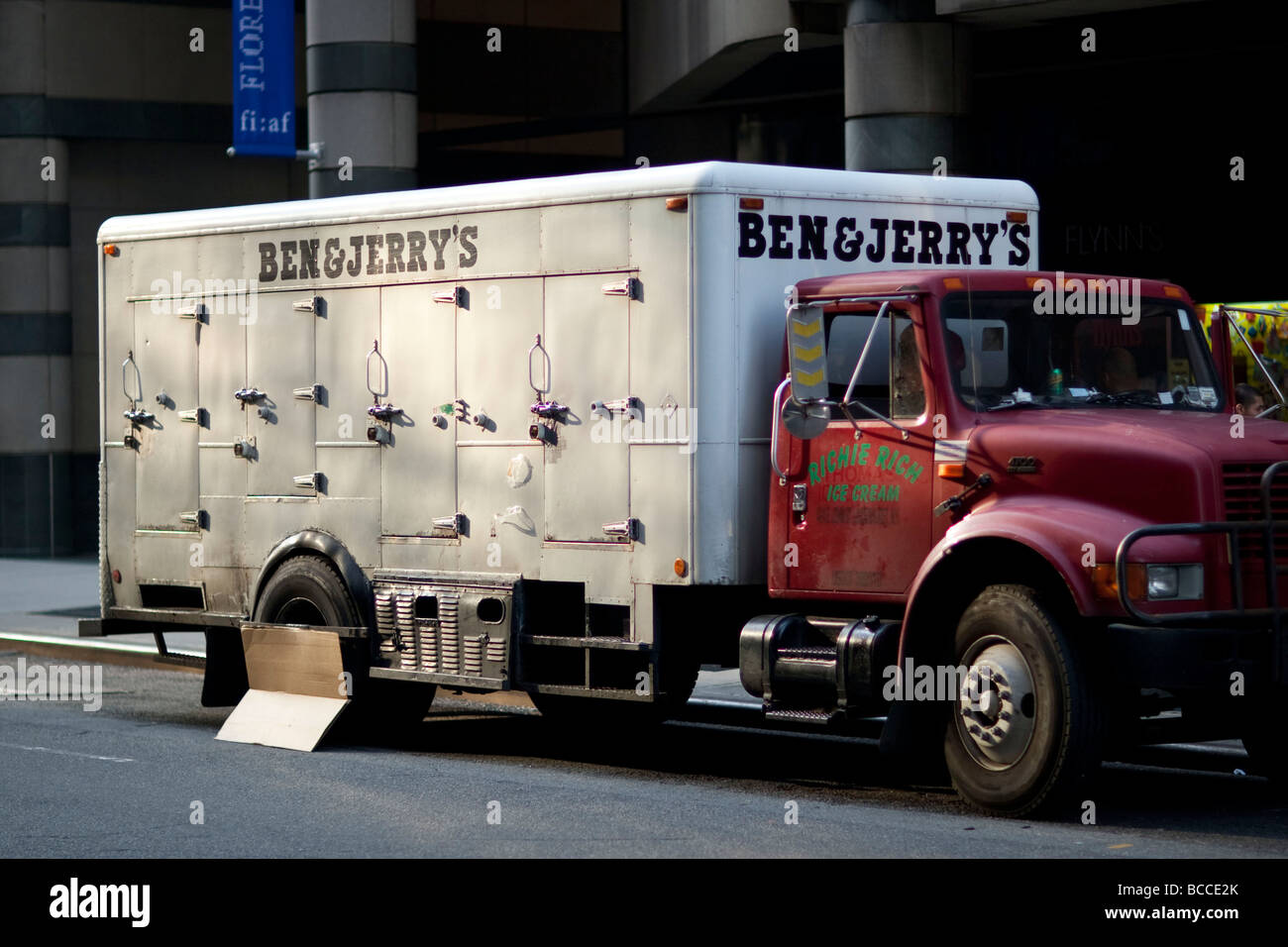 Ben jerry refrigerated delivery truck hires stock photography and