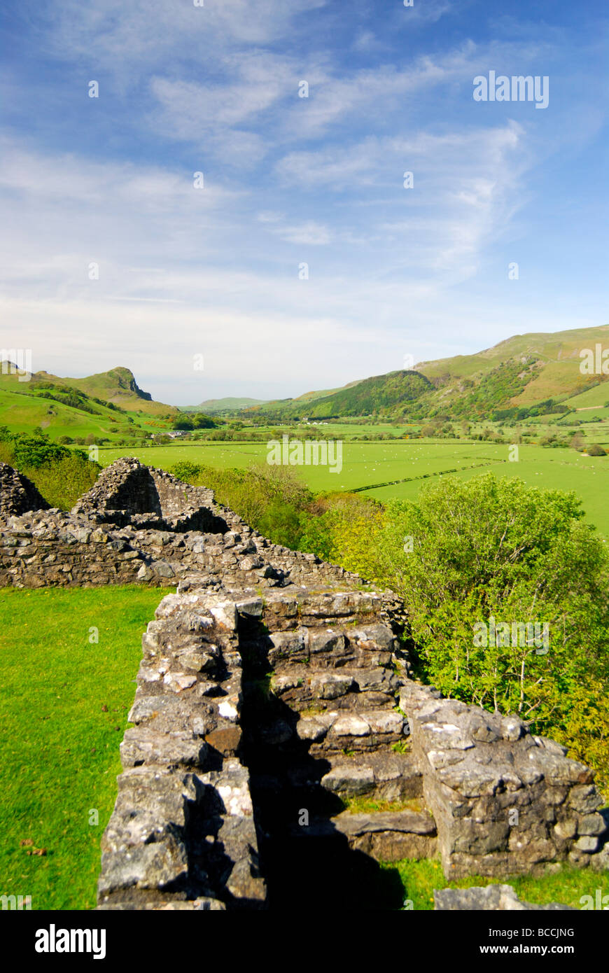 Castell y Bere Bird Rock Dysynni Valley Snowdonia Gwynedd North Wales ...