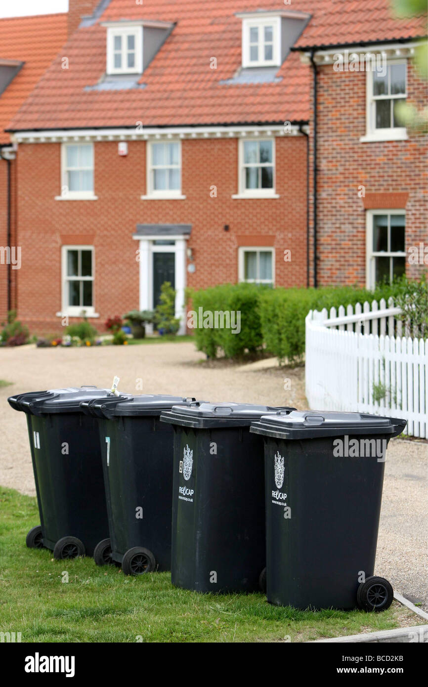 WHEELIE BINS OUTSIDE HOMES ON THE STREET Stock Photo Alamy