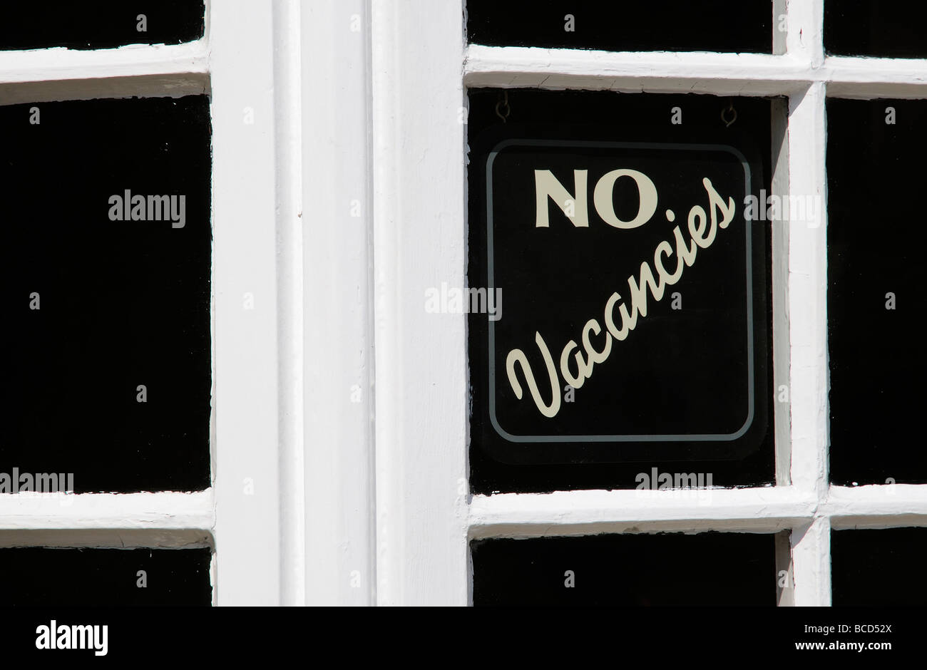 No Vacancies Sign In Window Hi-res Stock Photography And Images - Alamy