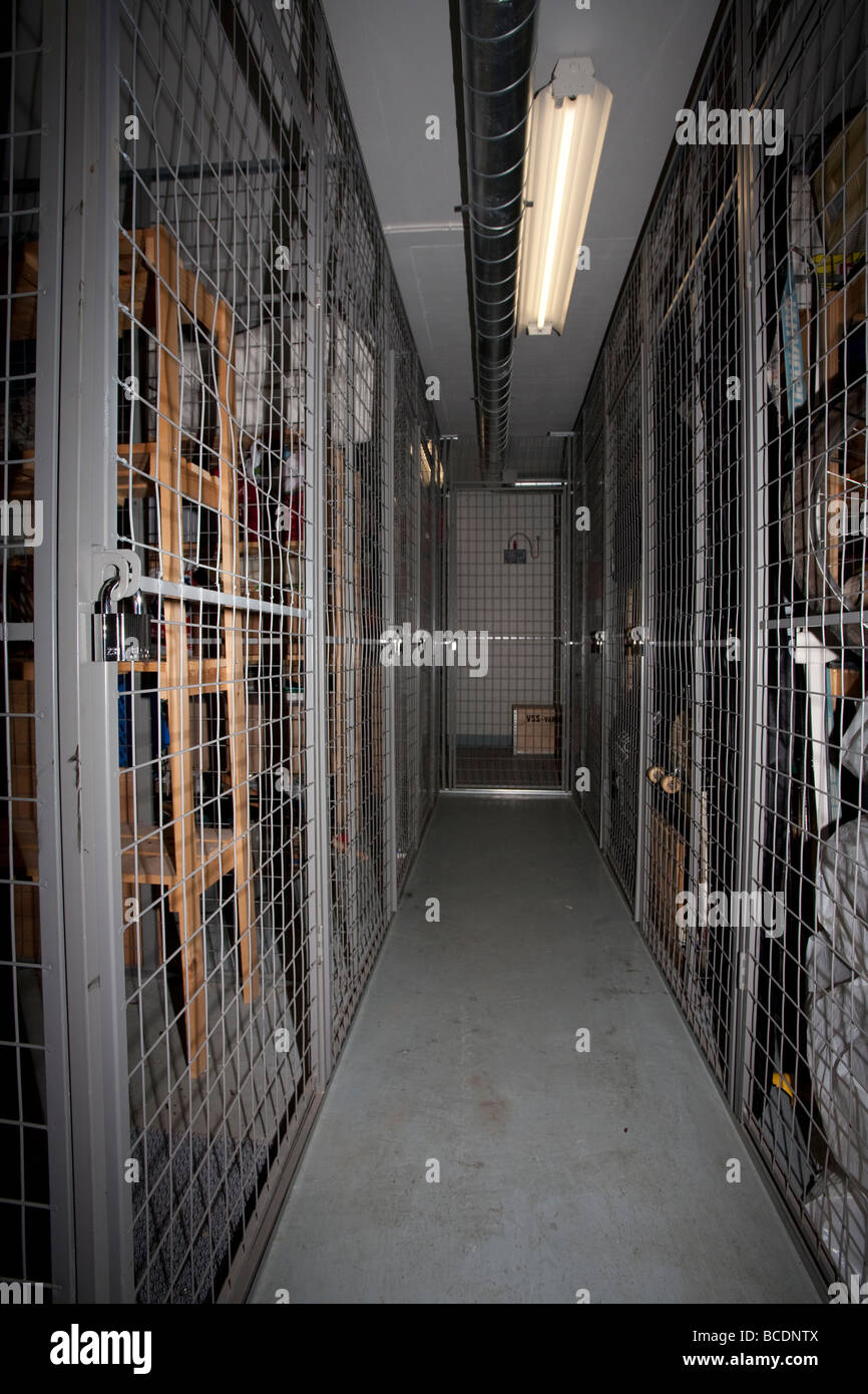 Storage lockers basement hi-res stock photography and images - Alamy