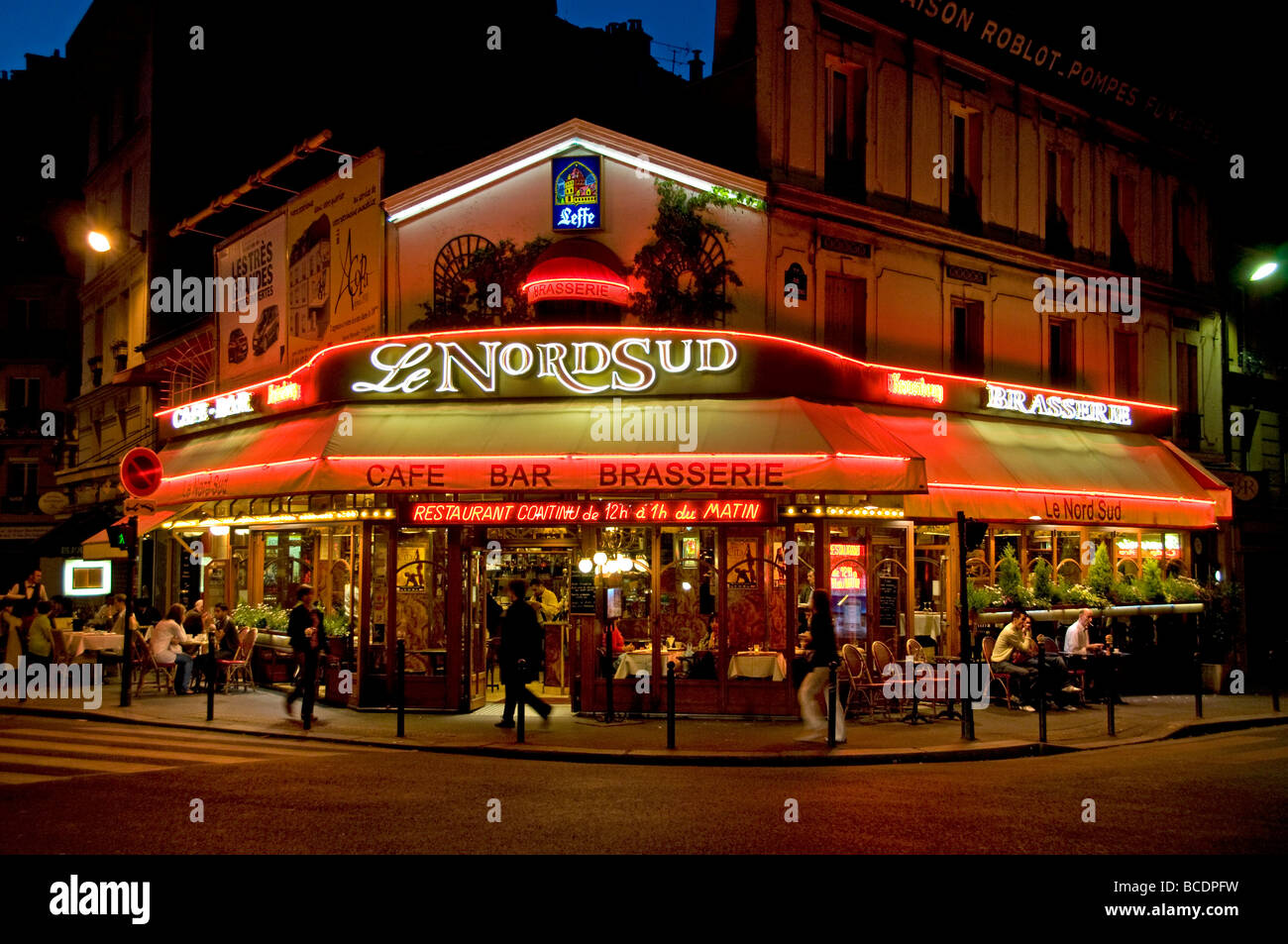 Le Nord Sud Paris France French Restaurant Cafe Bar Pub Food Stock Photo