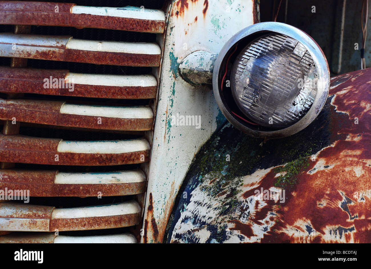 Vintage car head light Stock Photo - Alamy