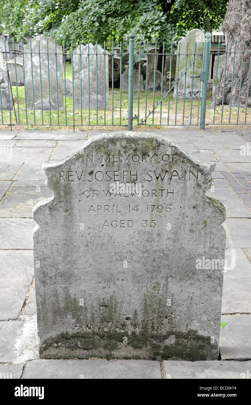 Gravestone Bunhill Fields Burial Ground London England UK Stock Photo