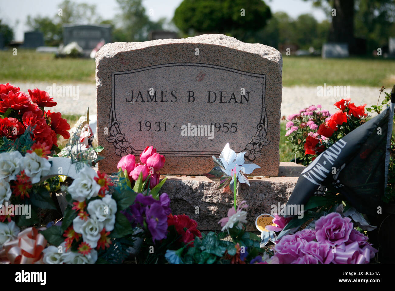 James Dean grave at the Park Cemetery Fairmont Indiana Stock Photo Alamy