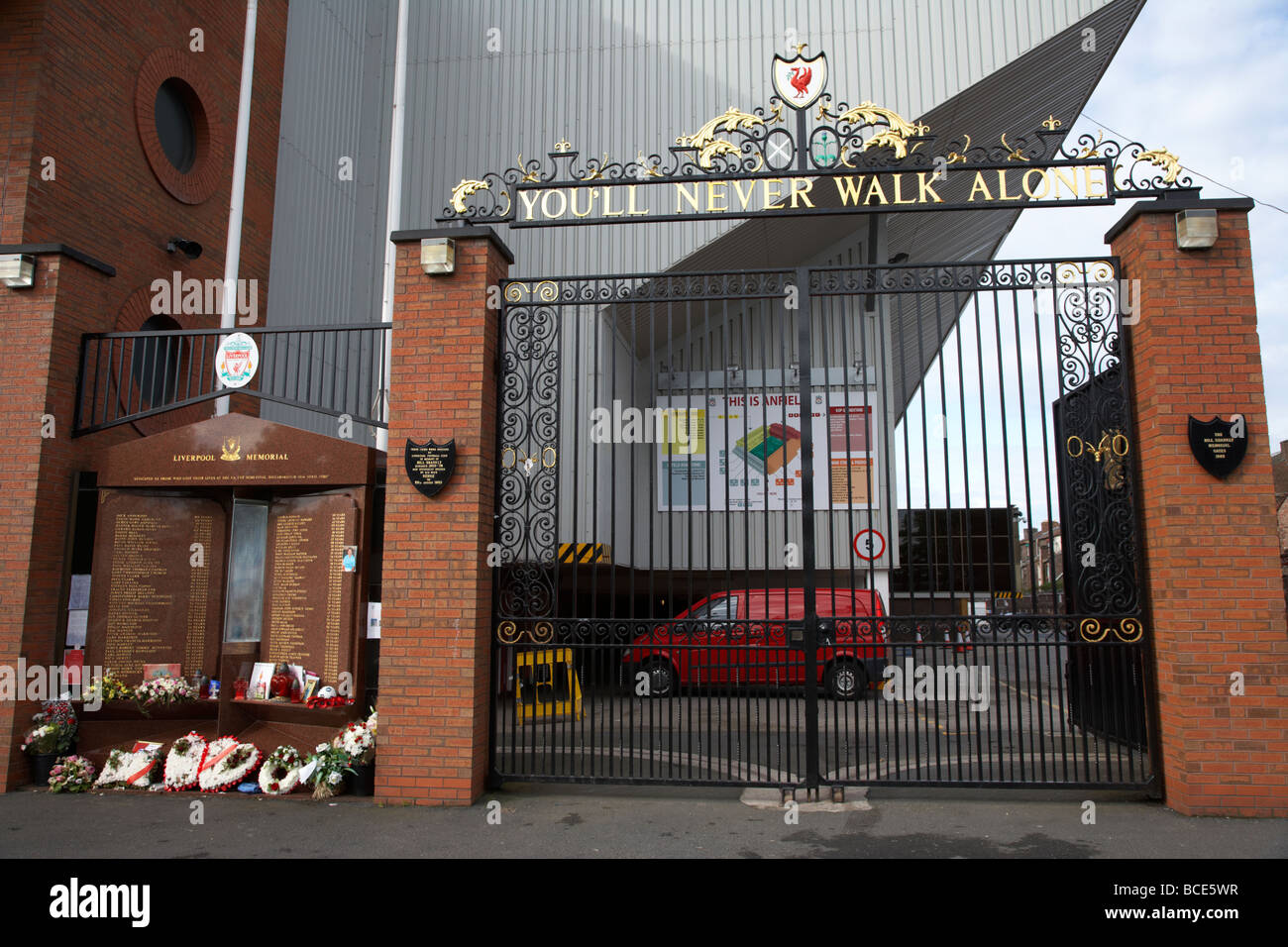 the shankly gates and liverpool hillsborough memorial at anfield road football stadium home of liverpool fc liverpool Stock Photo