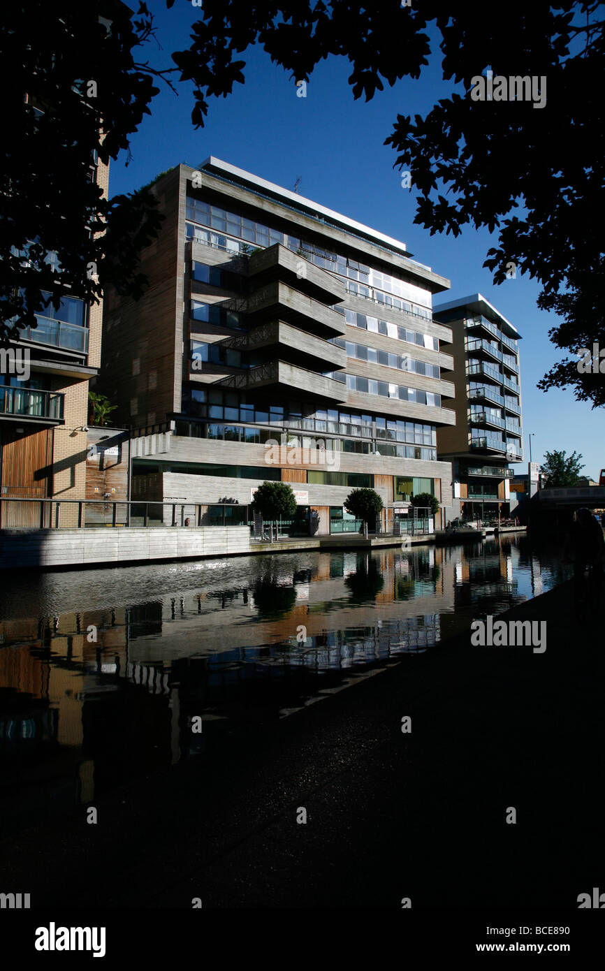 Gainsborough Studios by the Regent 's Canal, Hoxton, London, UK Stock
