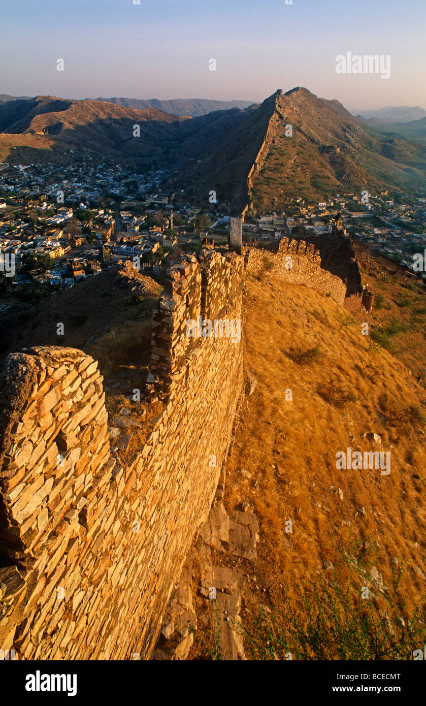 Amber fort surrounding jaipur hi-res stock photography and images - Alamy