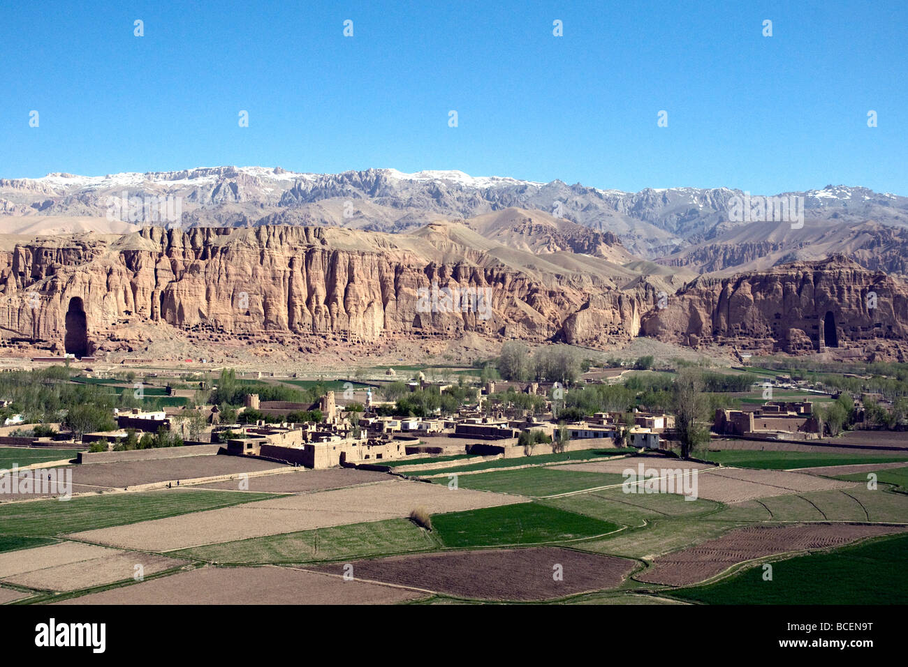 Two vast empty niches, left and right, in Bamiyan cliffs, held 6th-century giant Buddhas destroyed by the Taliban in 2001 Stock Photo