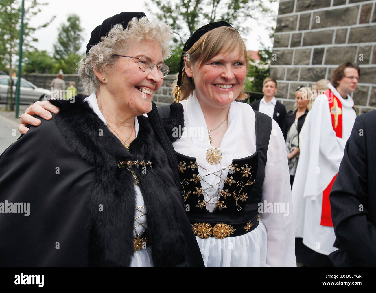 Women in traditional icelandic dress hires stock photography and images Alamy