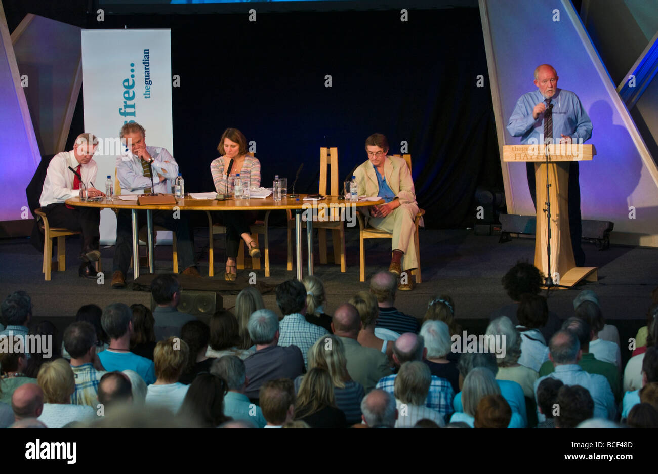 The Guardian Debate at Hay Festival 2009 (l-r) David Davis MP, Henry Porter, Georgina Henry, Conor Gearty and Charles Clarke MP Stock Photo