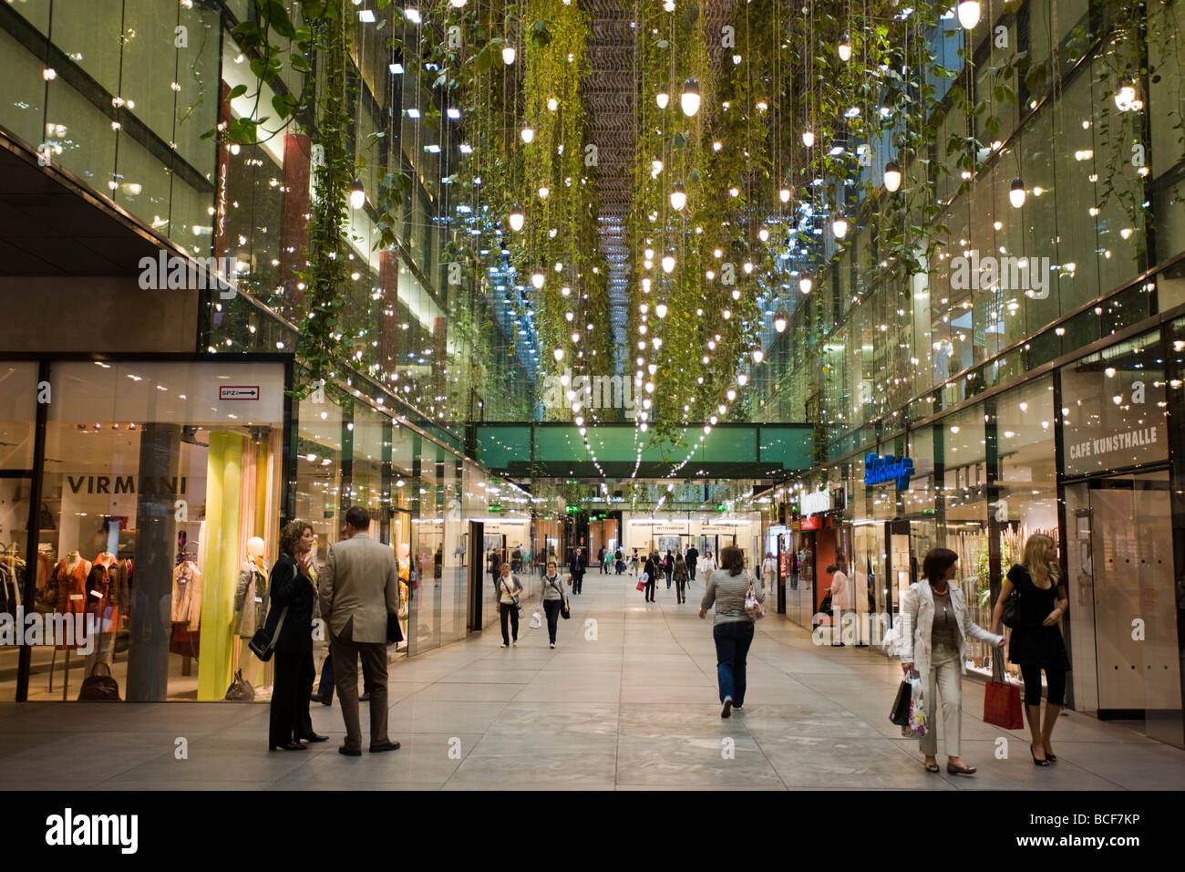 Germany, Bayern/Bavaria, Munich, Funf Hofe shopping mall Stock Photo