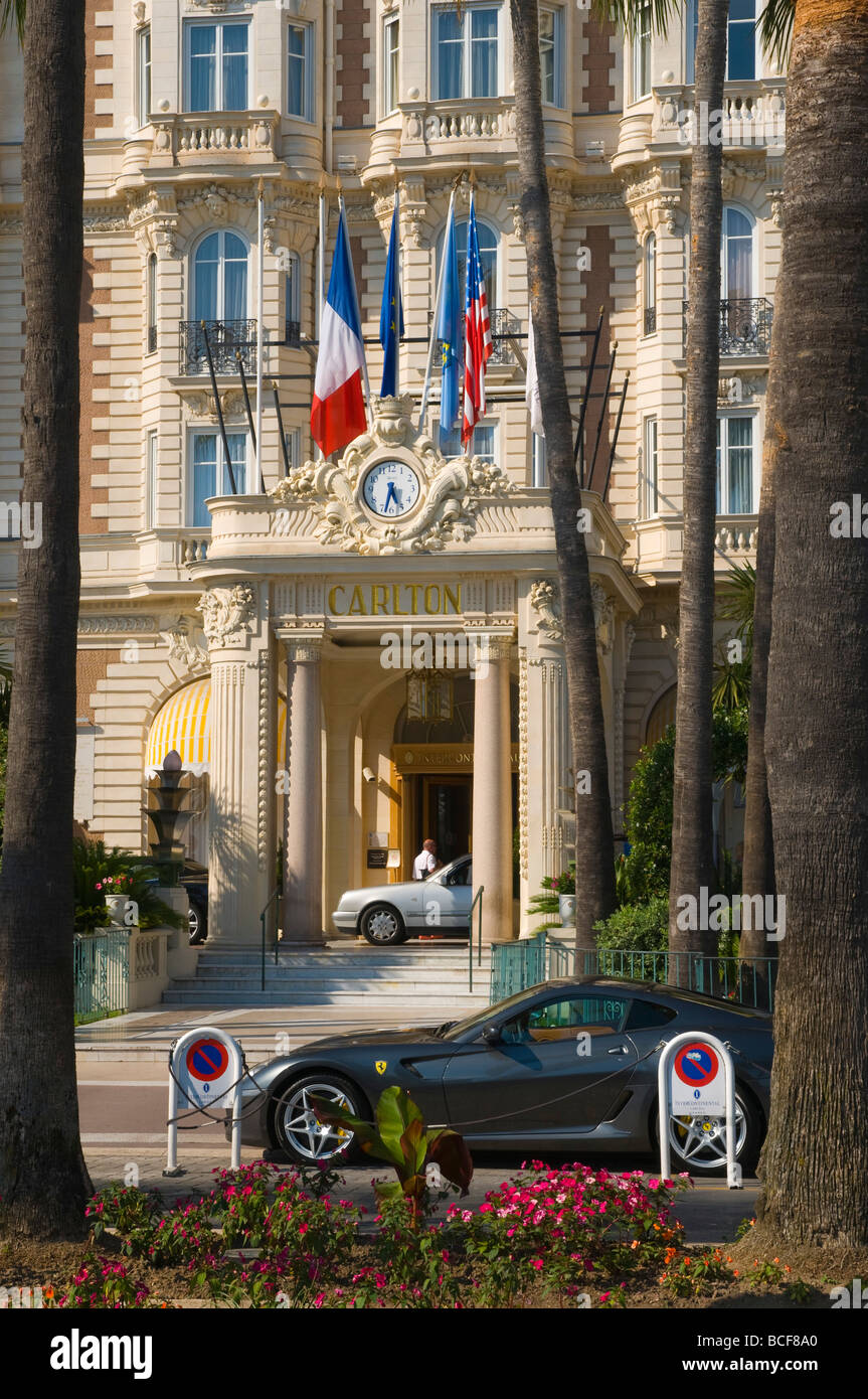 France, Provence-Alpes-Cote d'Azur, Cannes, Boulevard de la Croisette, Carlton Hotel Stock Photo