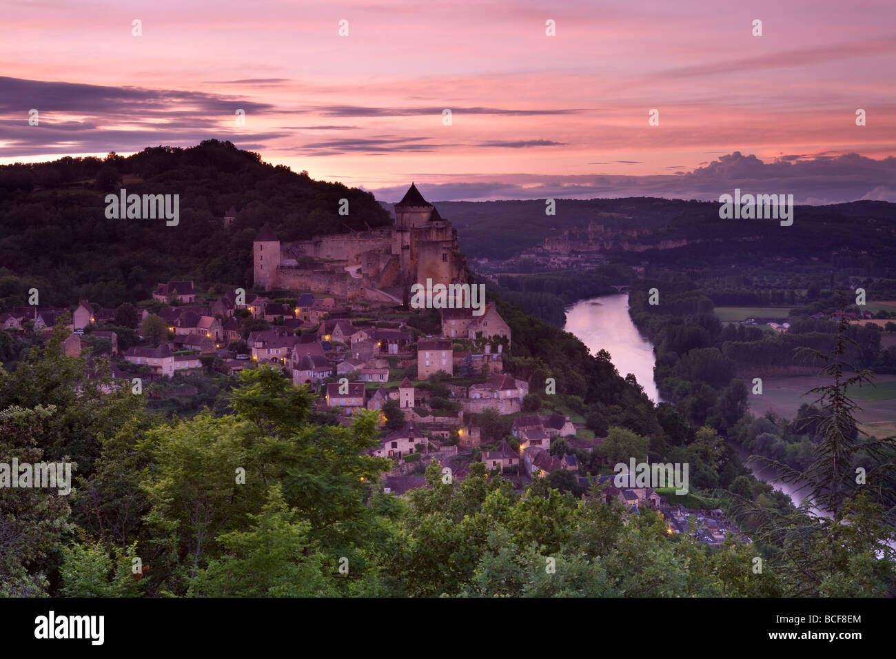 Chateau de Castelnaud, Castelnaud, Dordogne, France Stock Photo - Alamy