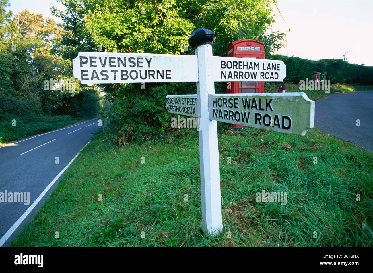 Empty road uk signpost empty road hi-res stock photography and images ...