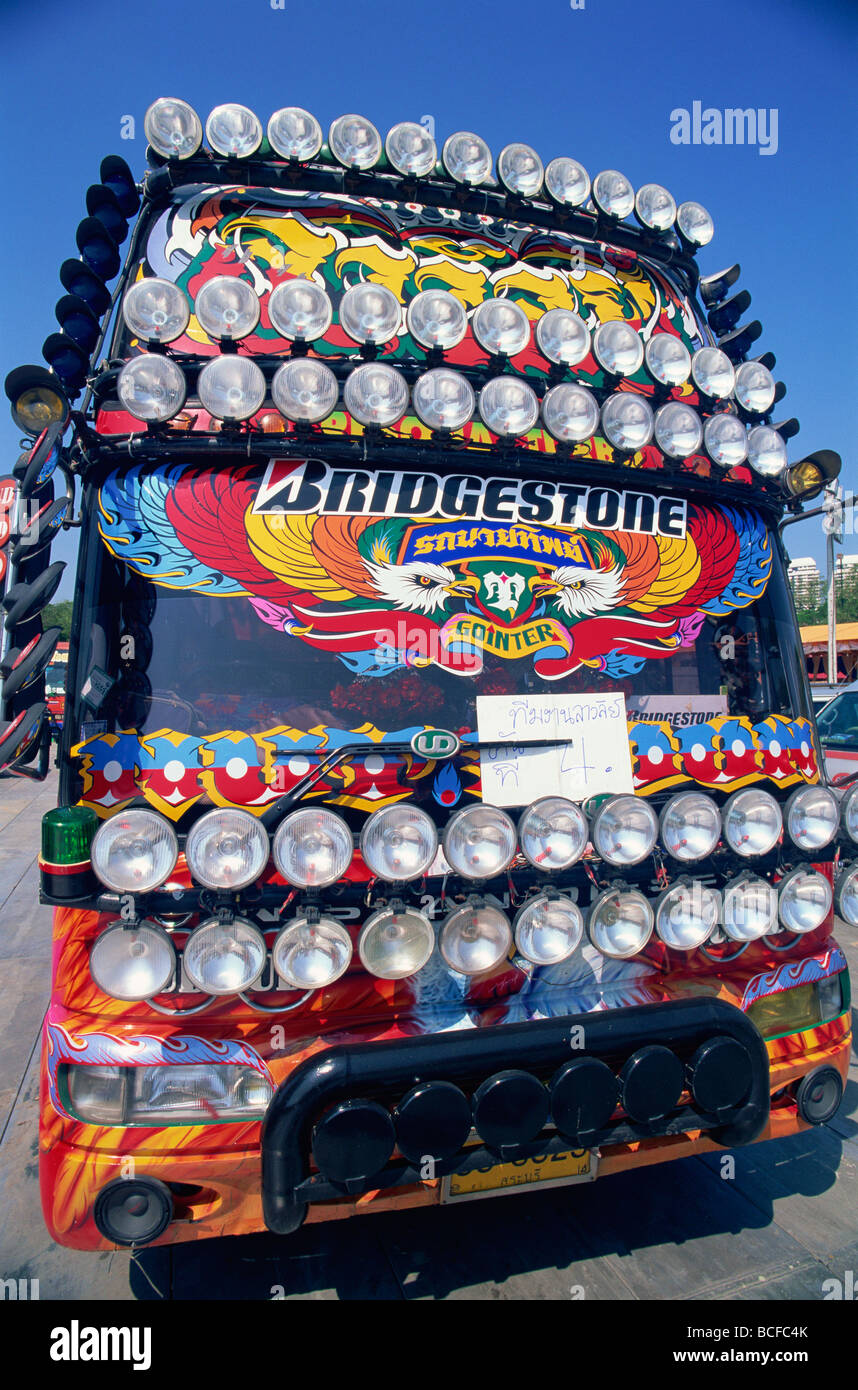 Buses bangkok thailand hi-res stock photography and images - Alamy