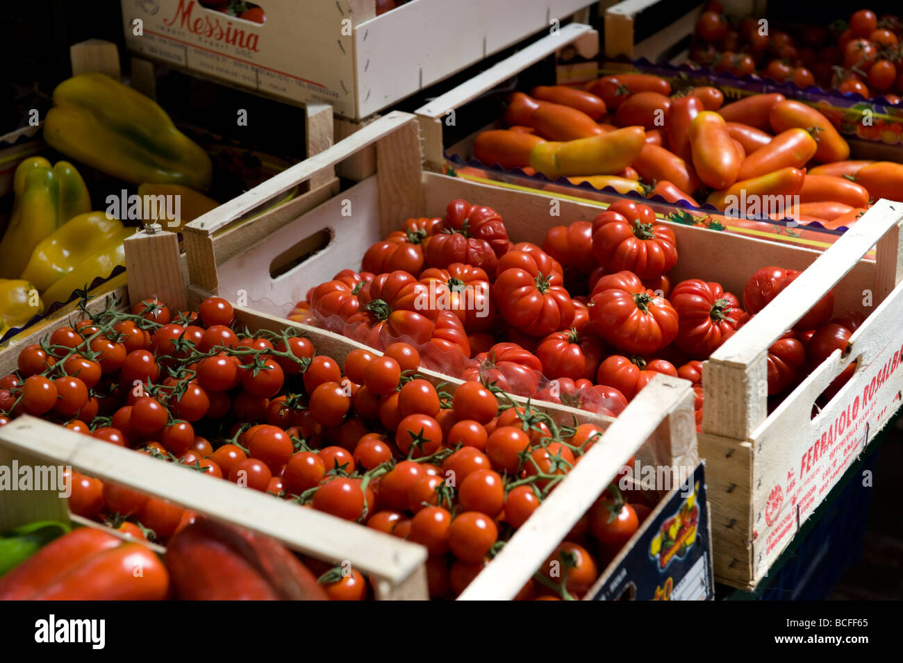 Crates of italian tomatoes in Sicily Stock Photo