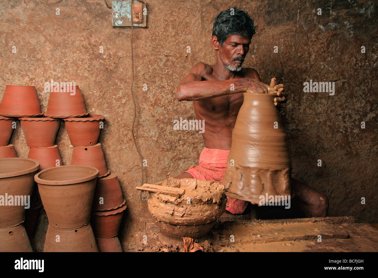 Indian Pot maker Stock Photo Alamy