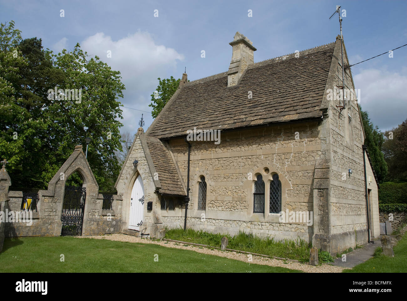 The gatehouse at the entry to Box Cemetery, Wiltshire, UK Stock Photo
