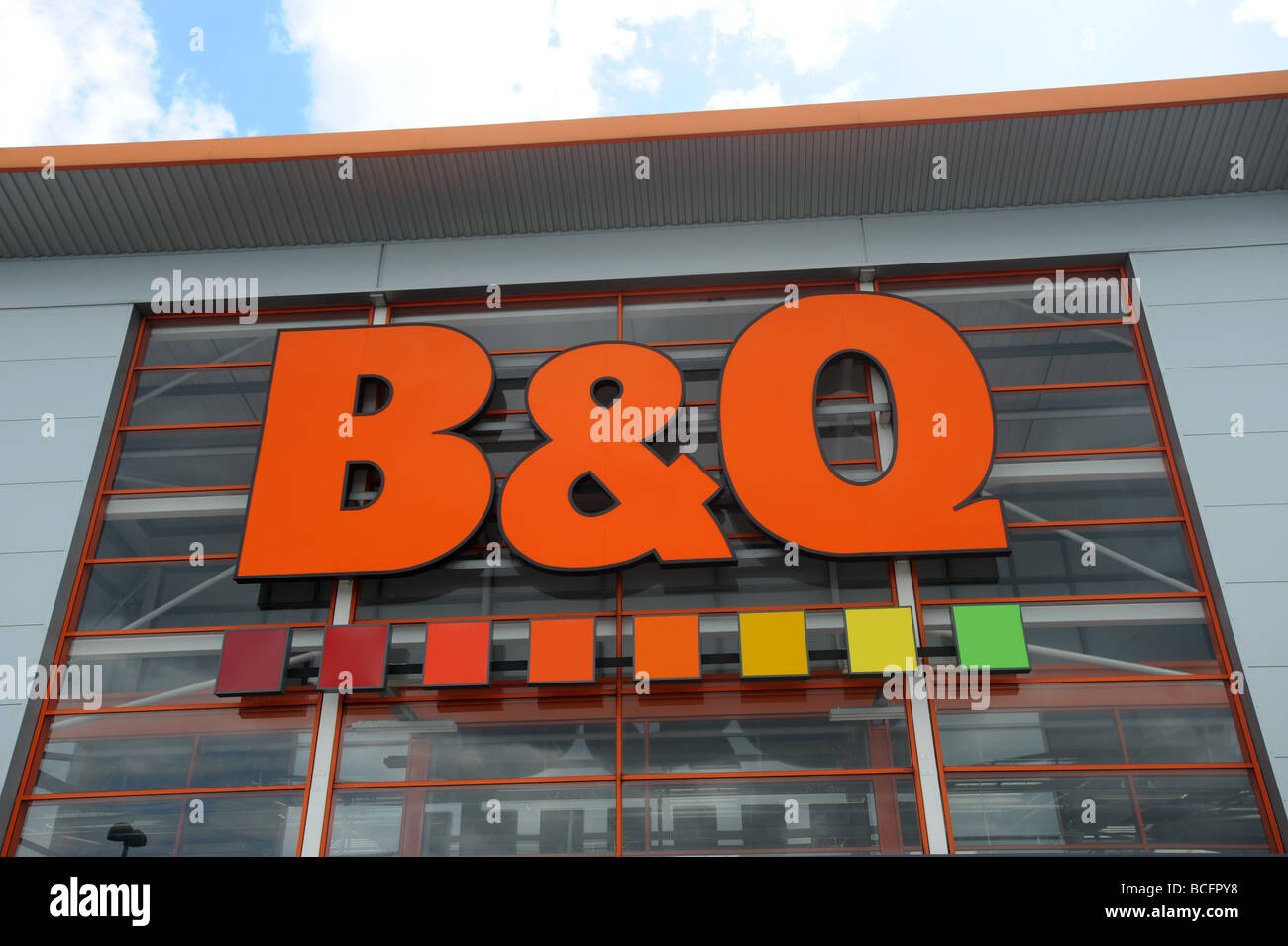 B And Q Logo Hi res Stock Photography And Images Alamy