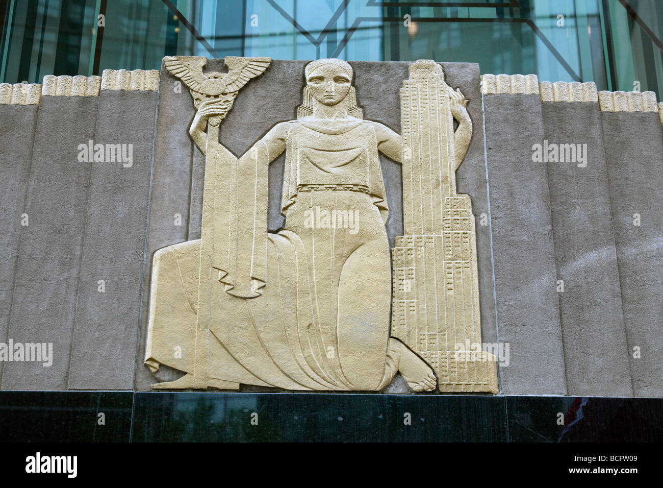 Art deco entrance hi-res stock photography and images - Alamy