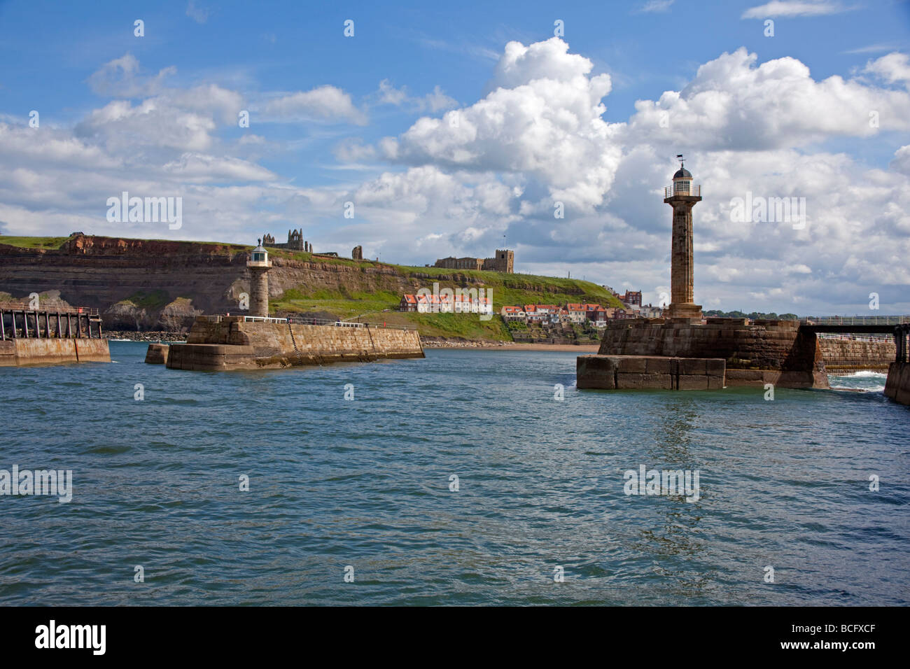 Whitby Harbour Entrance Stock Photo - Alamy