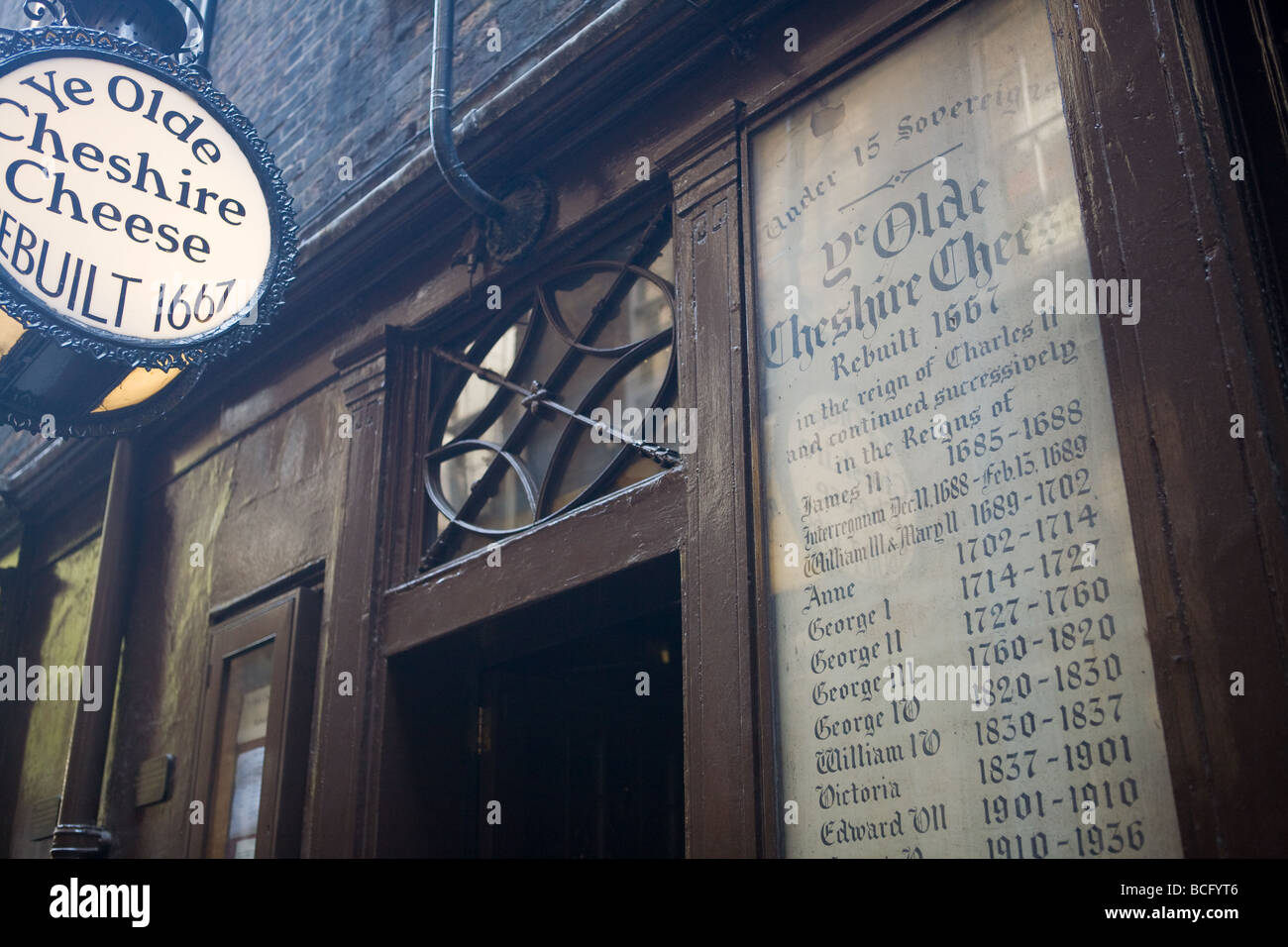 Ye olde cheshire cheese hi-res stock photography and images - Alamy