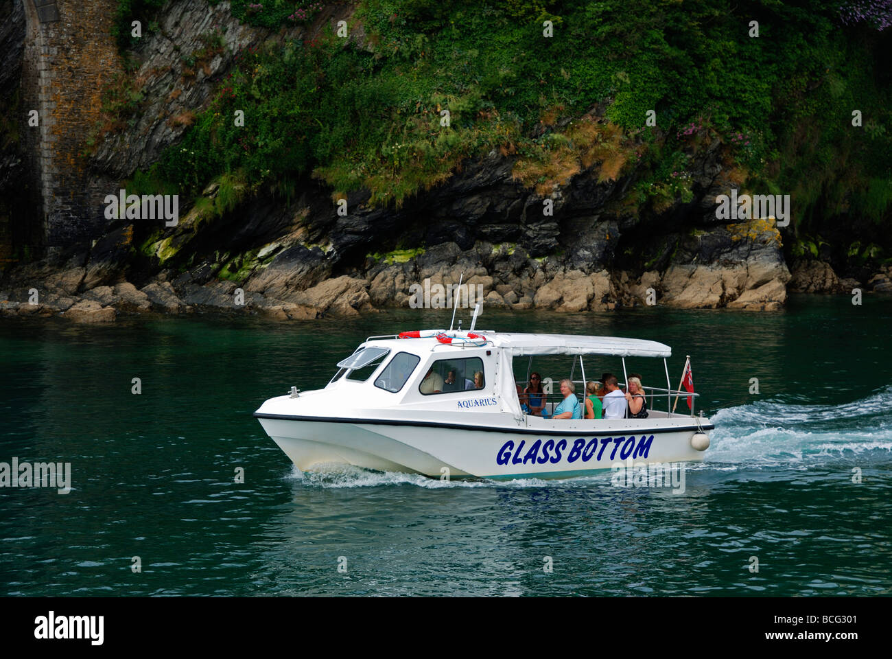 Day trip by boat hi-res stock photography and images - Alamy