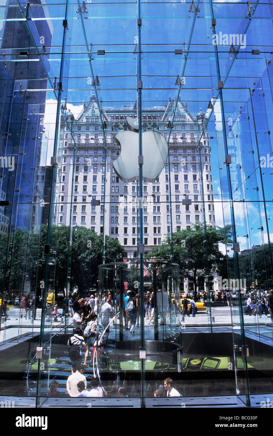 New York City Apple Store Plaza Hotel Fifth Avenue USA Stock Photo