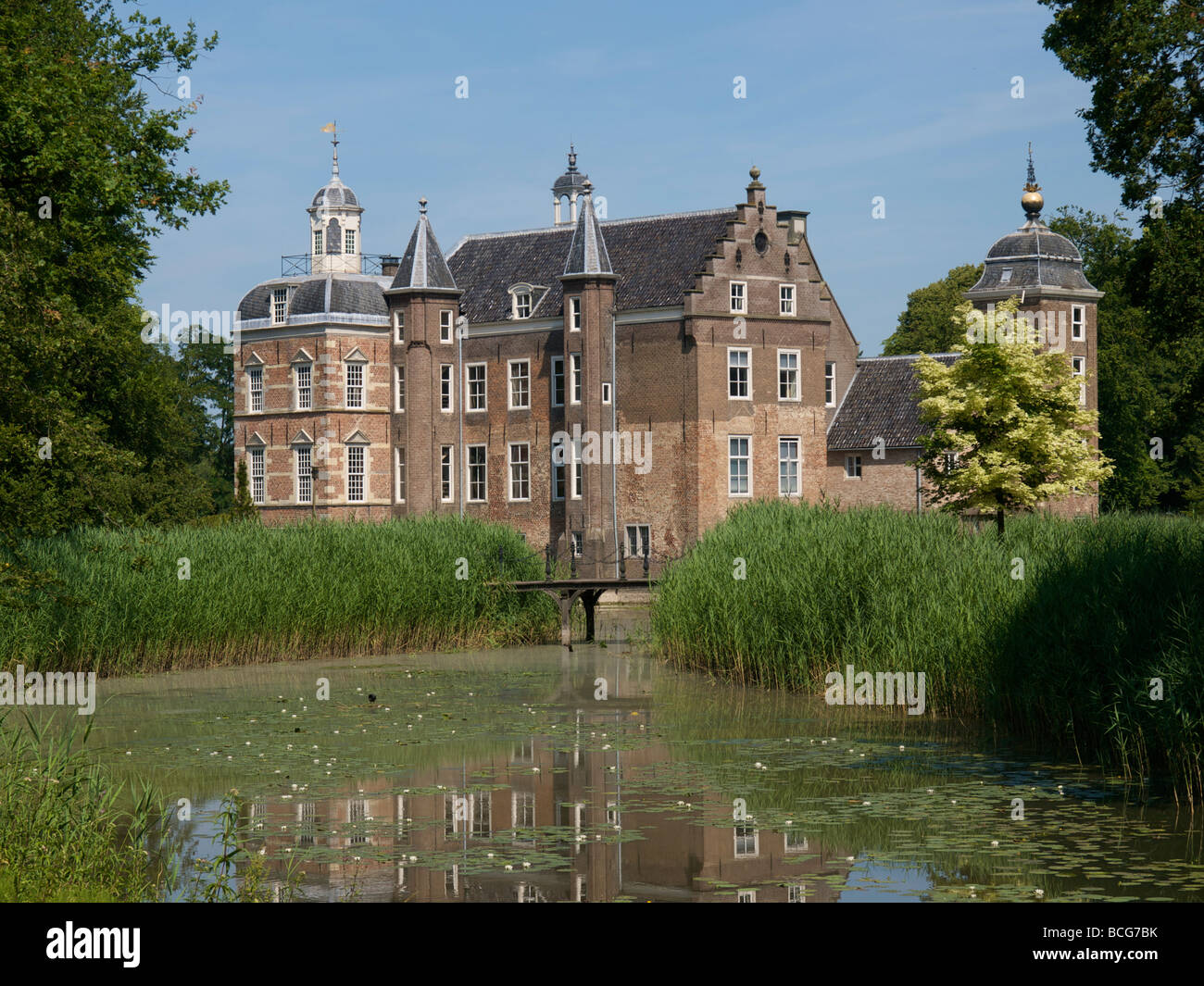 Huize Ruurlo the castle of Ruurlo Gelderland the Netherlands It is first mentioned in 1326 Stock Photo