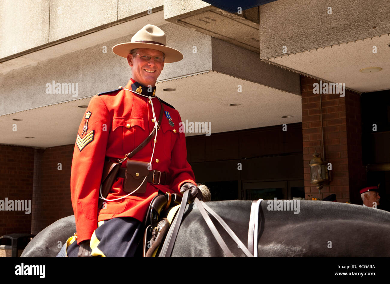 Rcmp officer uniform hires stock photography and images Alamy