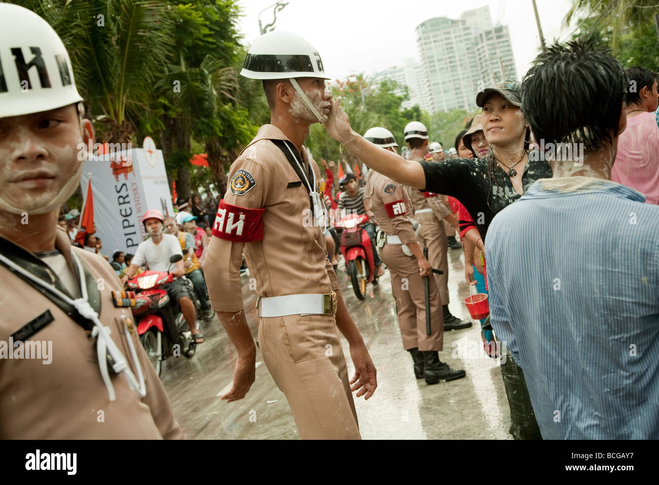 Thai gay song