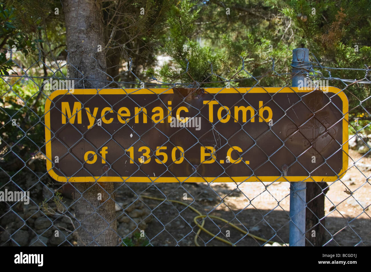 Mycenaean Tholos beehive Tomb dating from 1350BC at Tzanata near Poros on the Greek island of Kefalonia Greece GR Stock Photo