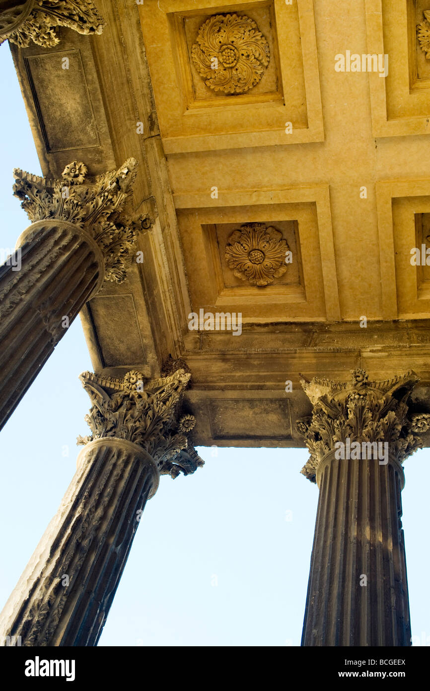 Maison Carree An Ancient Roman Temple In Nimes France Stock Photo maison-carree-an-ancient-roman-temple-in-nimes-france-stock-photo