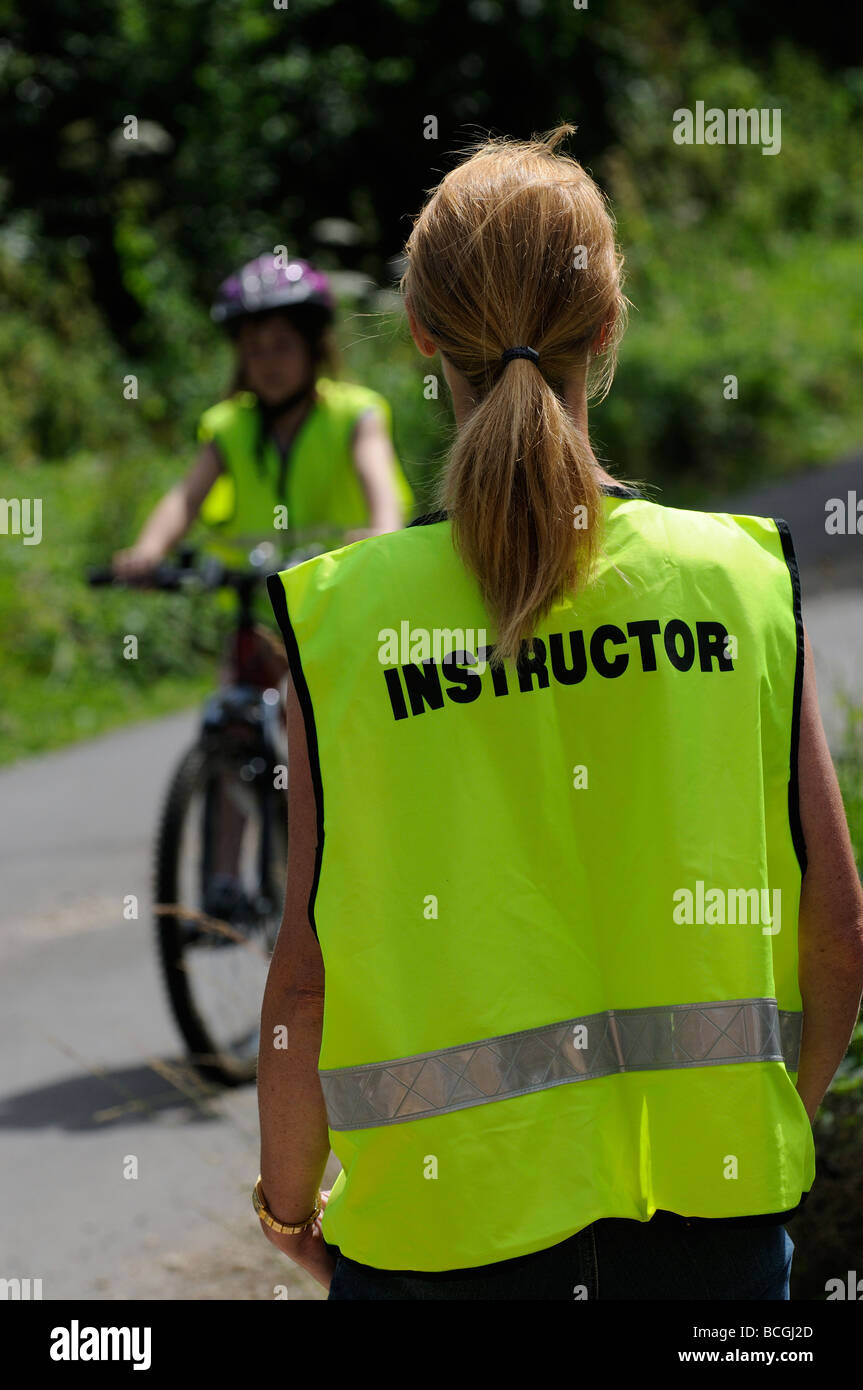 Reflective cycle wear sale