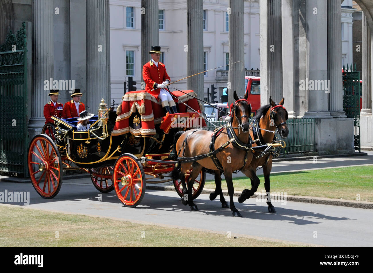 Hyde Park London horse drawn open carriage Stock Photo