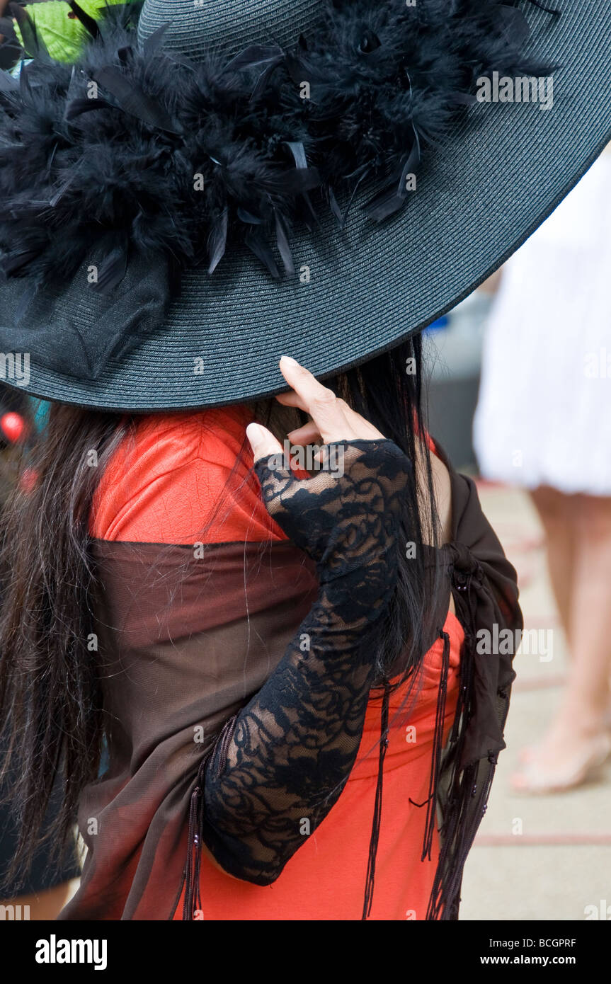 Royal ascot ladies day hi-res stock photography and images - Alamy