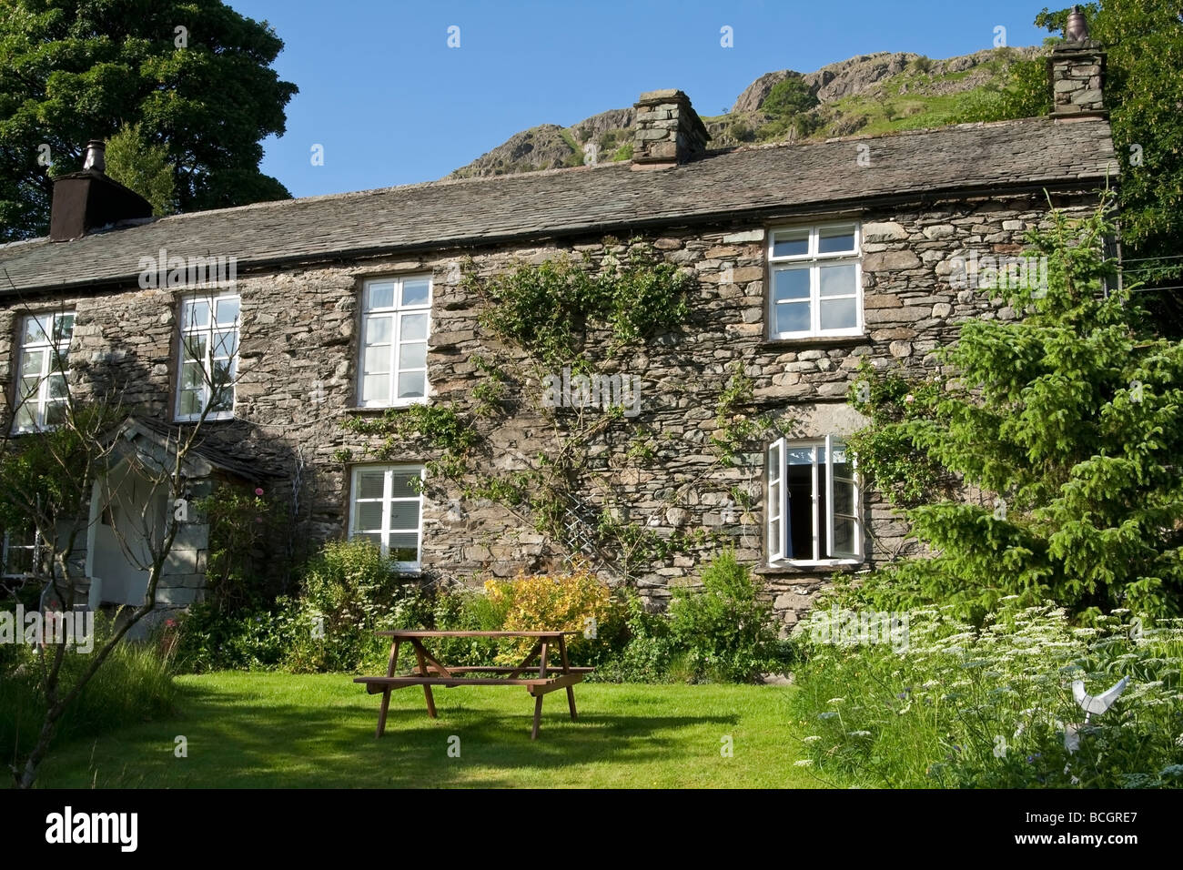 Farmhouse uk hires stock photography and images Alamy