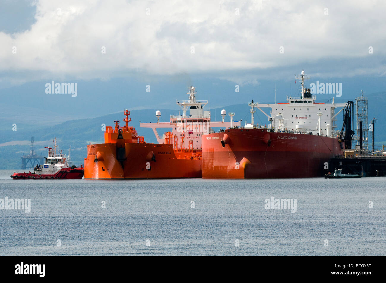 Oil Tankers Navion Oslo and Pacific Condor in the Cromarty Firth Stock Photo