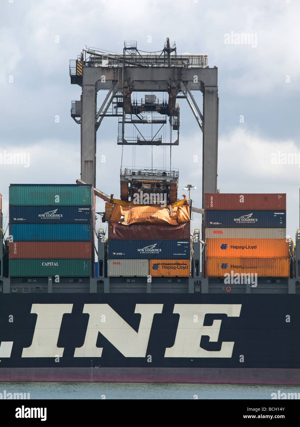 Gantry crane boom collapsed onto container ship NYK Themis during loading in Southampton UK Stock Photo