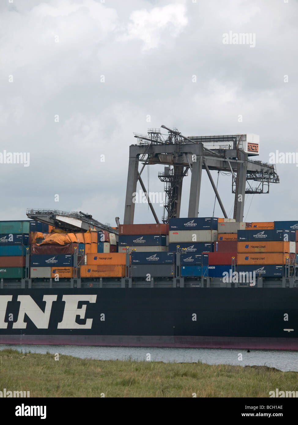Gantry crane boom collapsed onto container ship NYK Themis during loading in Southampton UK Stock Photo