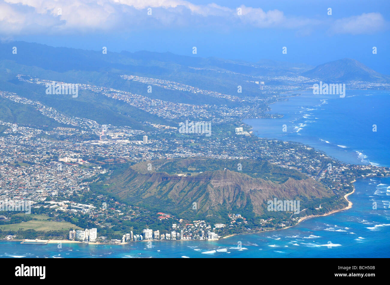 Aerial view diamond head crater hires stock photography and images Alamy