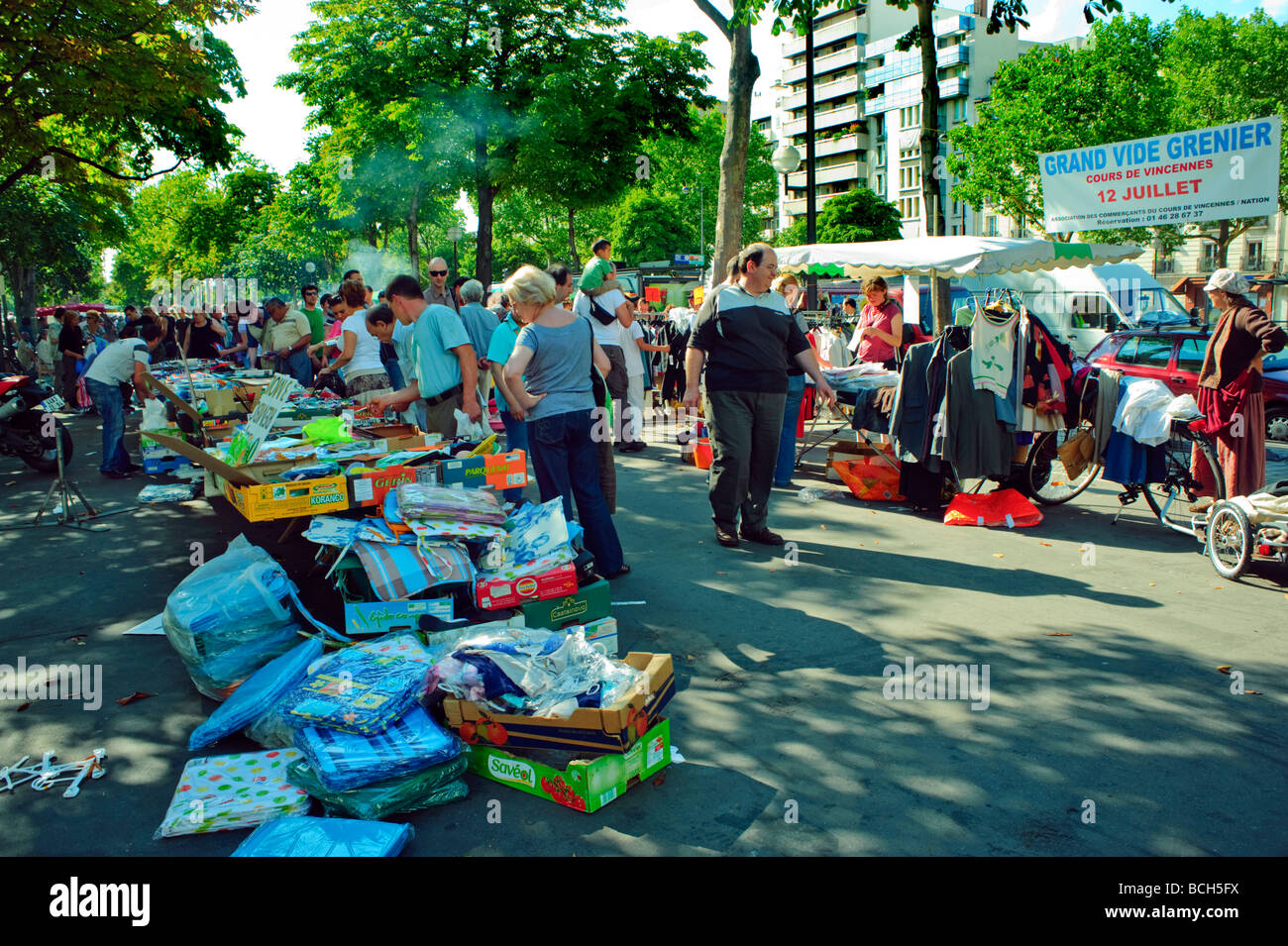 Paris France, Large Crowd People Shopping, Outside Public "Vide Grenier
