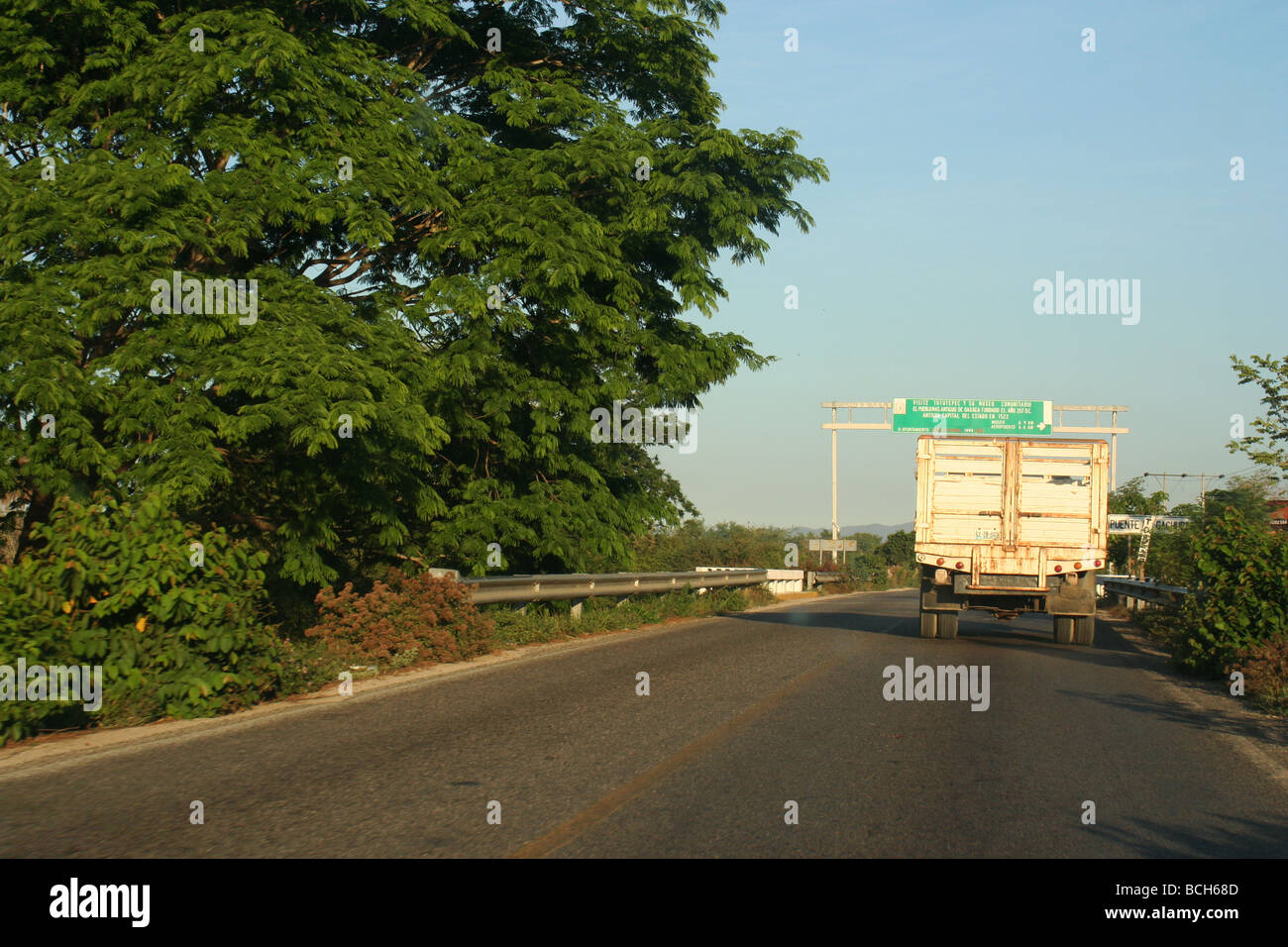Tree wheel truck hi-res stock photography and images - Alamy