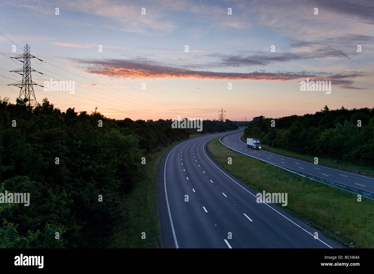 Dual carriageway country hi-res stock photography and images - Alamy