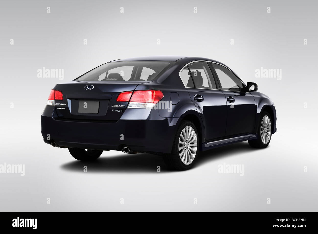 pix 2010 Subaru Legacy Gt Limited https www alamy com stock photo 2010 subaru legacy 25 gt limited in gray rear angle view 24966305 html