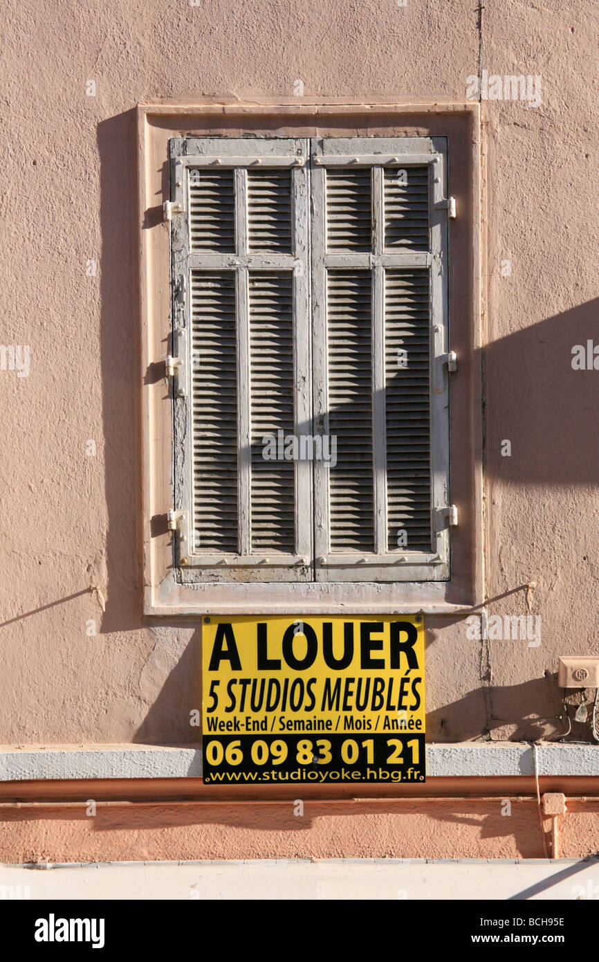 To Let Sign on House France Cannes A Louer Stock Photo