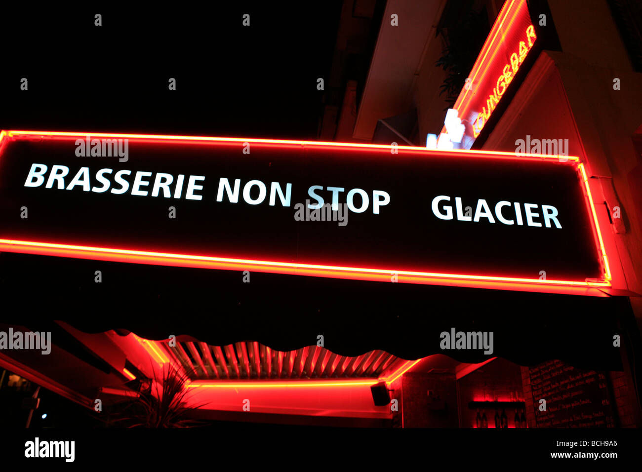 Neon ice cream sign hires stock photography and images Alamy