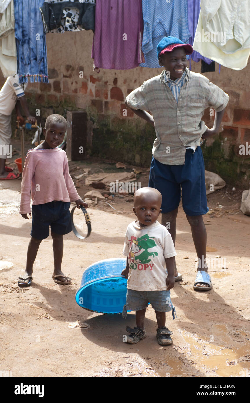 Children in African slum Stock Photo - Alamy